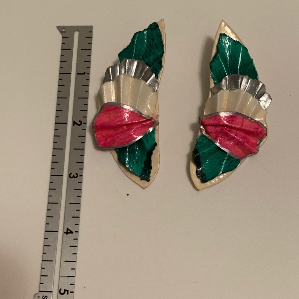 Paper earrings. Kelly green and hot pink